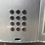 12 Torvegade. 1 Door 4.