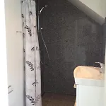 12 Torvegade. 1 Door 4. *