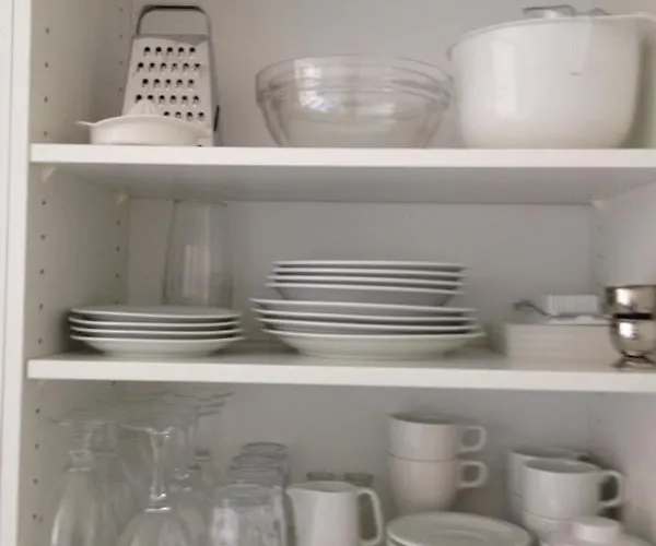 12 Torvegade. 1 Door 4.